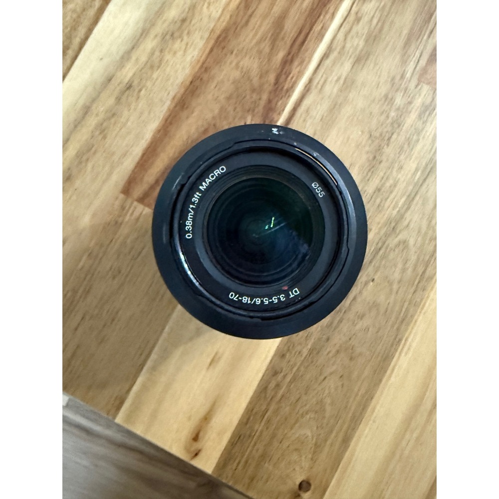Sony DT 18-70mm f/3.5-5.6 AF Lens SAL1870 w/ Hood & Rear Cap